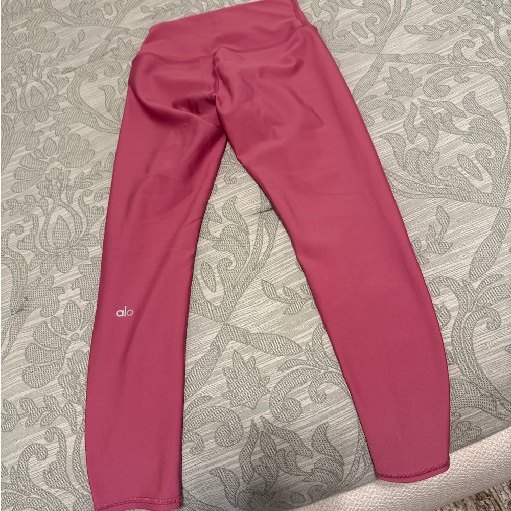 ALO Yoga Fuchsia Leggings